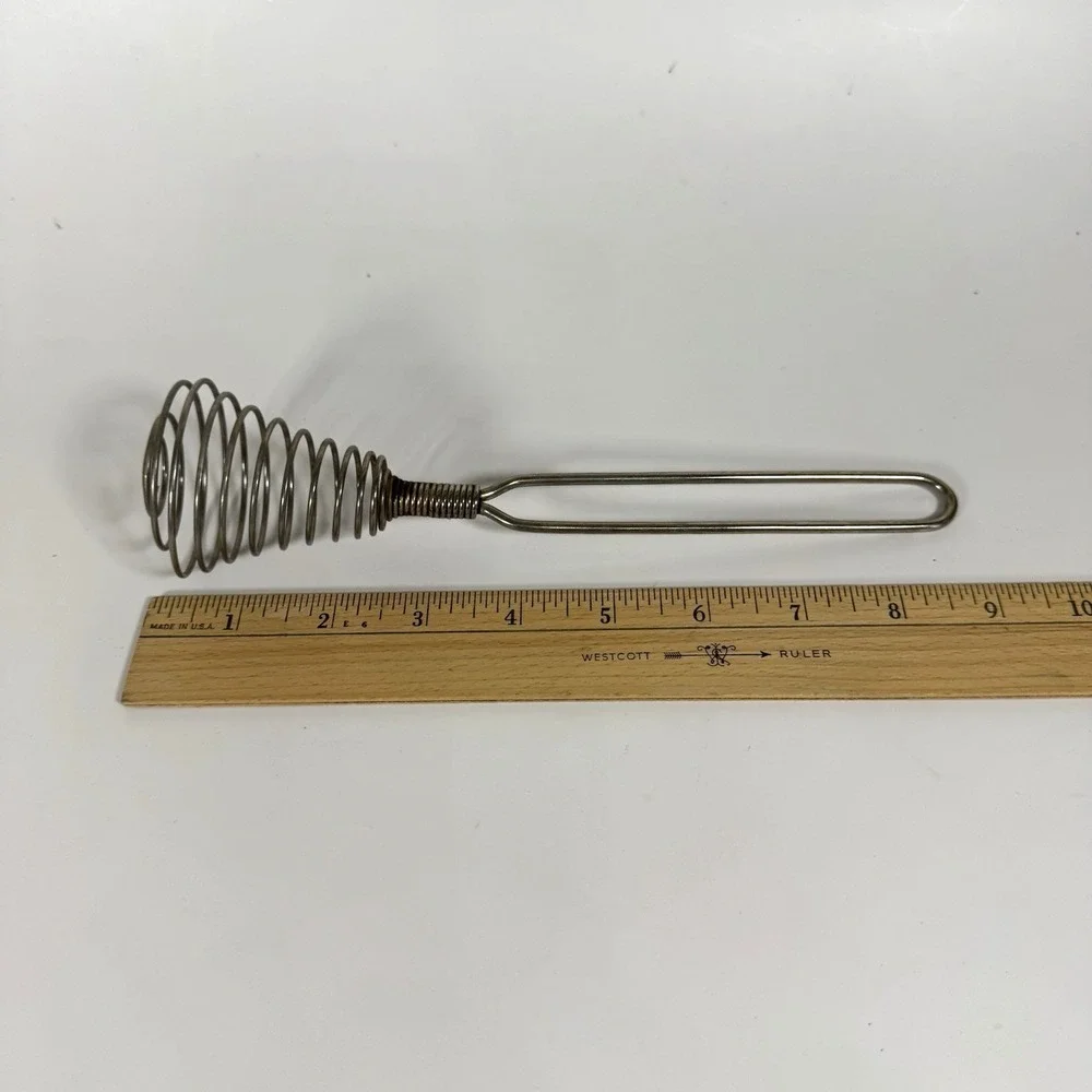 Vtg‎ Spiral Coil Wire Whisk Hand Egg Beater Farmhouse Country Barware MCM